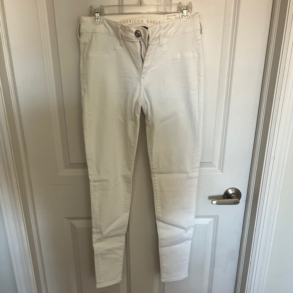 American Eagle White Skinny Jeans